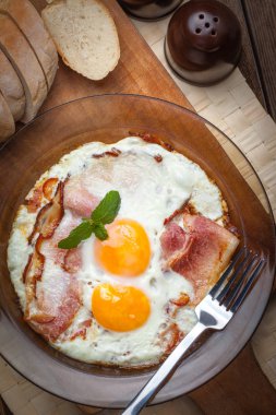 Pastırmalı yumurta..