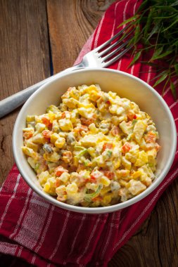 Rus geleneksel salatası.