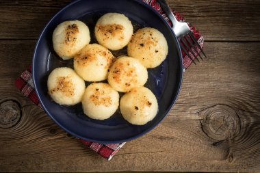 Etli patates köftesi..