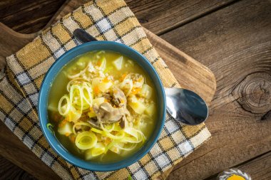 Taşlıklar arpa ve tavuk çorbası.