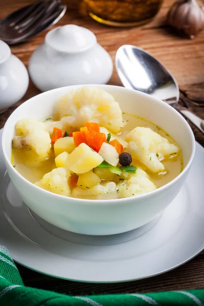 Skål med minestronesoppa. — Stockfoto