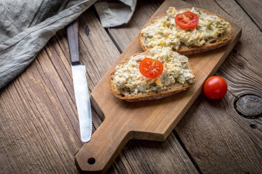 Uskumru Yapıştır balık.