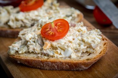 Uskumru Yapıştır balık.