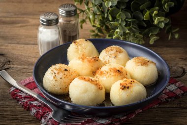 Etli patates köftesi..