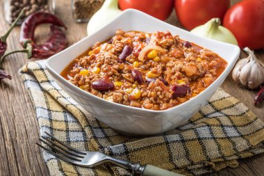 Kavanozda kırmızı biber..