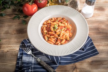 Cavatelli taze domates soslu makarna.