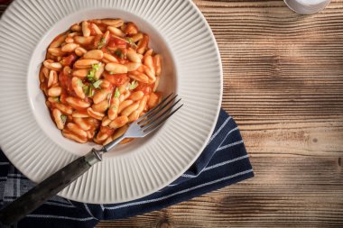 Cavatelli taze domates soslu makarna.