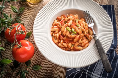 Cavatelli taze domates soslu makarna.