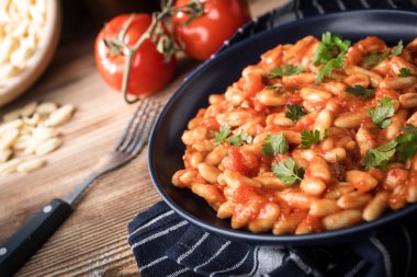 Cavatelli taze domates soslu makarna.