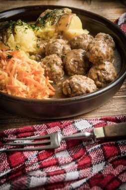 köfte ve patates püresi