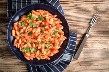 Cavatelli taze domates soslu makarna.