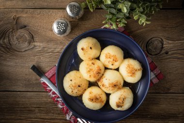 Etli patates köftesi..