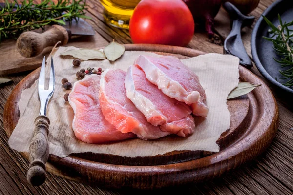 Fresh raw meat sliced. — Stock Photo, Image