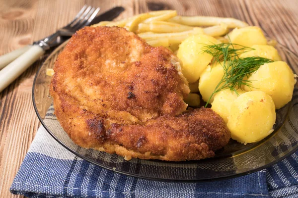 Breaded chicken breast — Stock Photo, Image