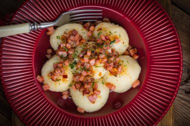 Patates köfte pastırma ile.