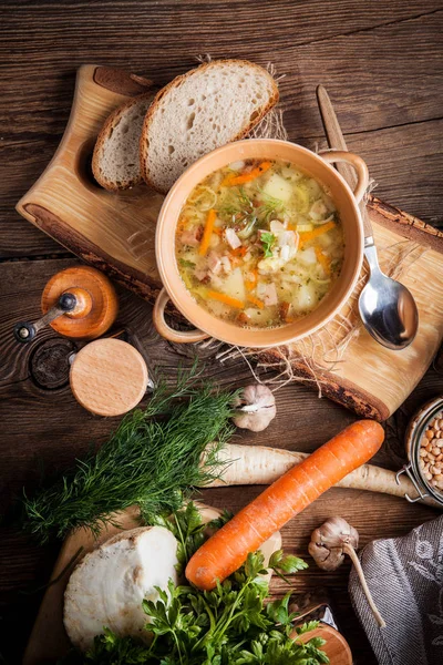 Supă de mazăre cu legume și slănină . — Fotografie, imagine de stoc