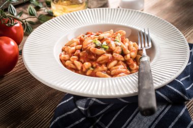 Cavatelli taze domates soslu makarna.