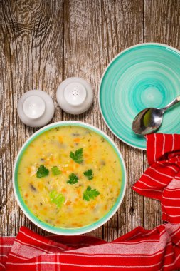 Kasede sebze çorbası.