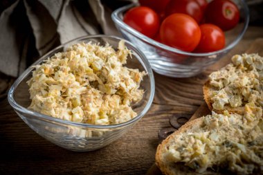 Uskumru Yapıştır balık.