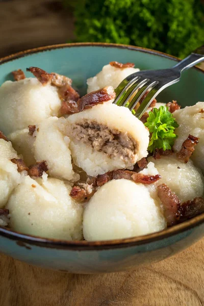 Meat Stuffed Potato Dumplings Fried Onion Greaves — Stock Photo, Image