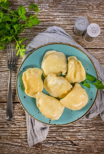 Gnocchi Fatti Mano Sul Piatto Concentrazione Selettiva Vista Dall Alto — Foto Stock