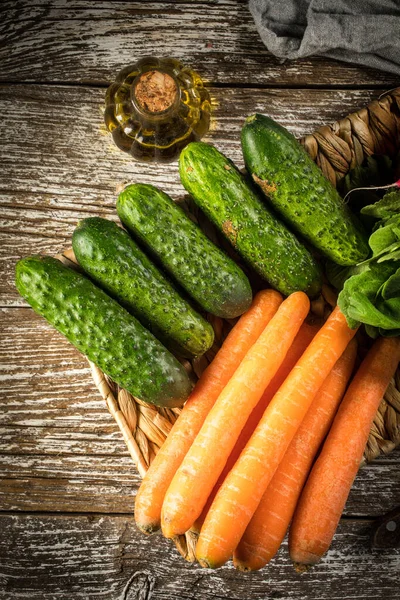 Frisches Gemüse Aus Dem Heimischen Garten Selektiver Fokus — Stockfoto
