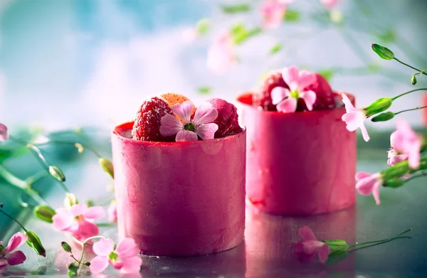 Gâteaux mousse framboise — Photo