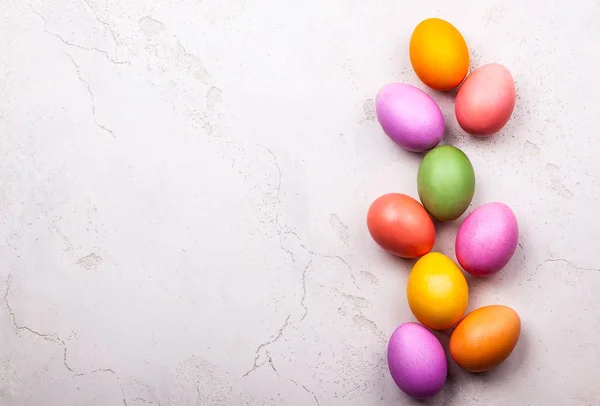 Huevos de Pascua naturales teñidos — Foto de Stock