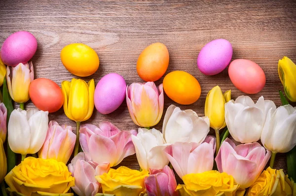 Colorful tulips and Easter eggs — Stock Photo, Image