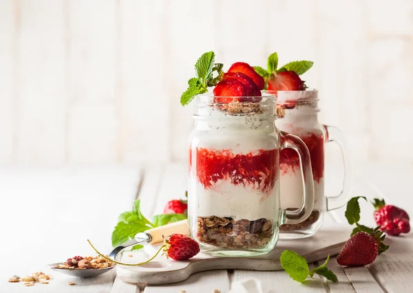 Gesundes Frühstück im Einmachglas — Stockfoto