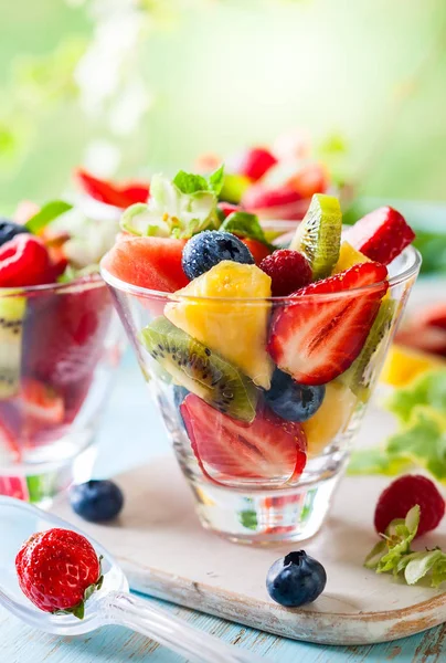 Fruit and berry salad — Stock Photo, Image