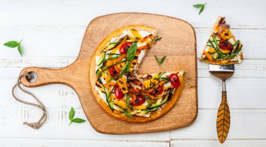 Gemide vejetaryen pizza