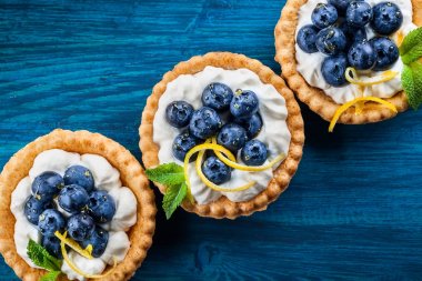 Lezzetli Blueberry tartlets 