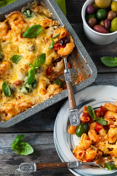 Pasta and vegetables gratin — Stock Photo, Image