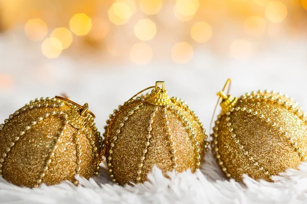 Oro Navidad bolas — Foto de Stock