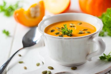 kremalı balkabağı çorbası