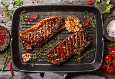 Baharat ile ızgara şerit biftek 