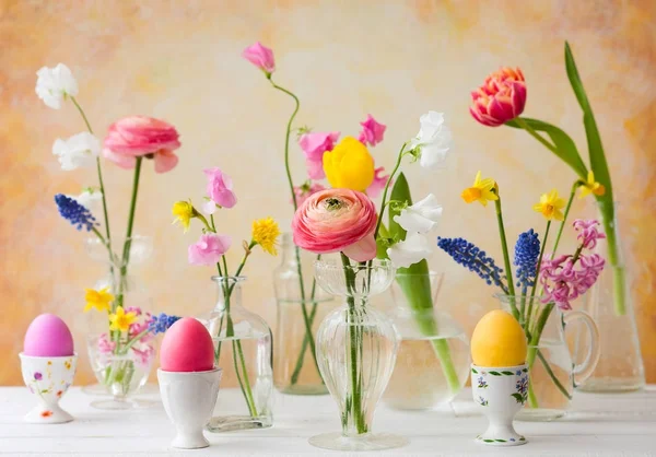 Decoración festiva de mesa de Pascua — Foto de Stock