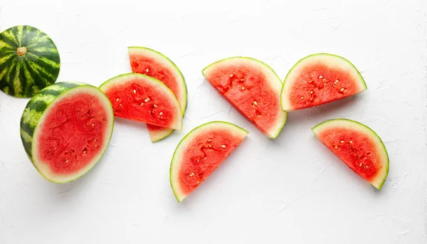 Rodajas Sandía Fresca Sobre Fondo Blanco Concepto Verano Comida Saludable —  Fotos de Stock