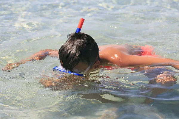 Boy with snorkeling mask — Stock Photo, Image