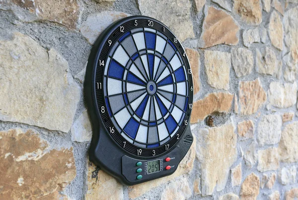 Bullseye Dart ile duvara