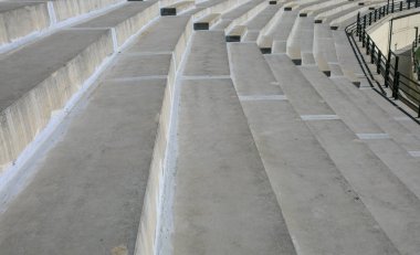 Stadyum satırları betondan yapılmış