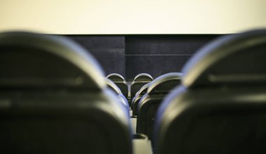 Bir iç bir sinema koltukları
