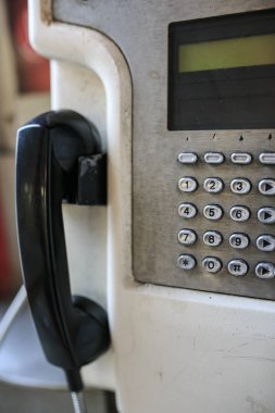 İngiltere'de eski kamu telefon konsolu