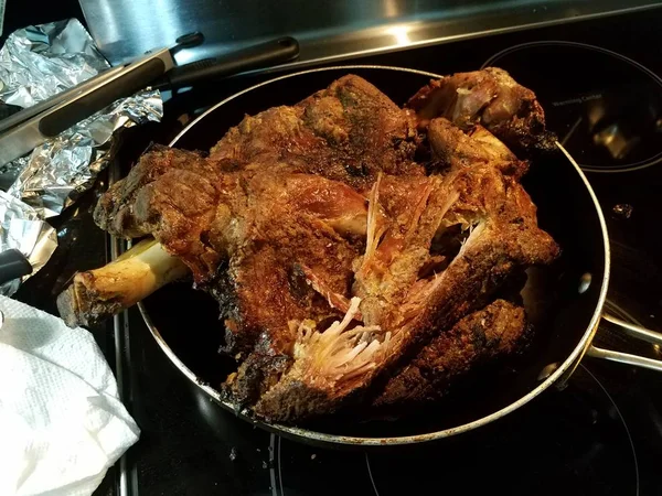 Pečené vepřové maso v pánvi z Portorika — Stock fotografie