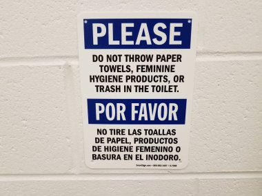 Tuvalet tabelasına kağıt havlu atmayın. İngilizce ve İspanyolca yazmayın.