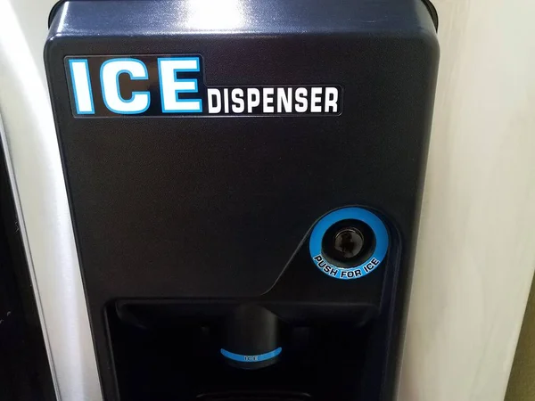 Ice dispenser machine with push for ice sign — Stock Photo, Image