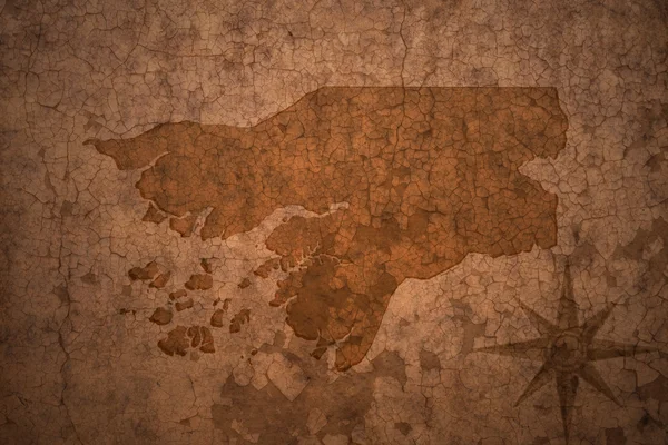 Карта морського бісава на старовинному тріщинному паперовому фоні — стокове фото