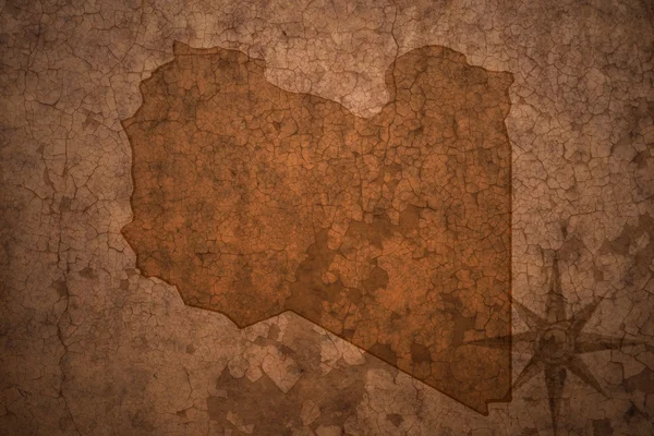 Карта Либии на старом винтажном бумажном фоне — стоковое фото