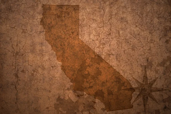 Kaart van Californië staat op een oude vintage spleet papier achtergrond — Stockfoto